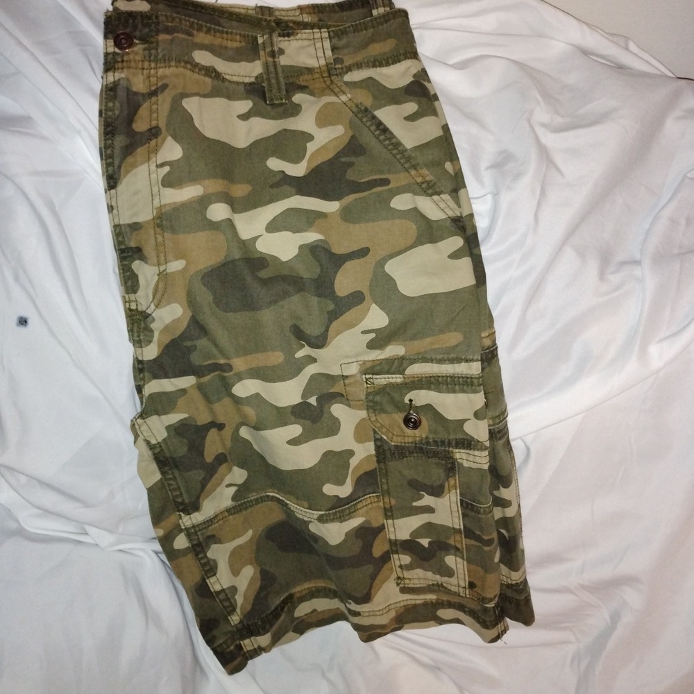 Levis, Cargo,Mens, Camouflage, Size 42, Never Been Worn, Green, Y2k, Baggy,